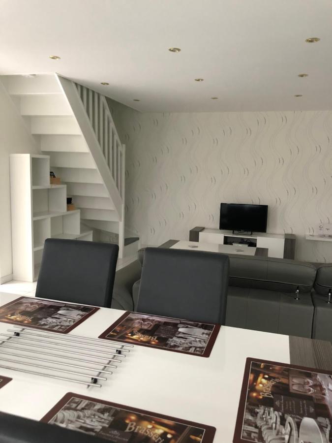 Gite Vickie Livry  Exteriör bild