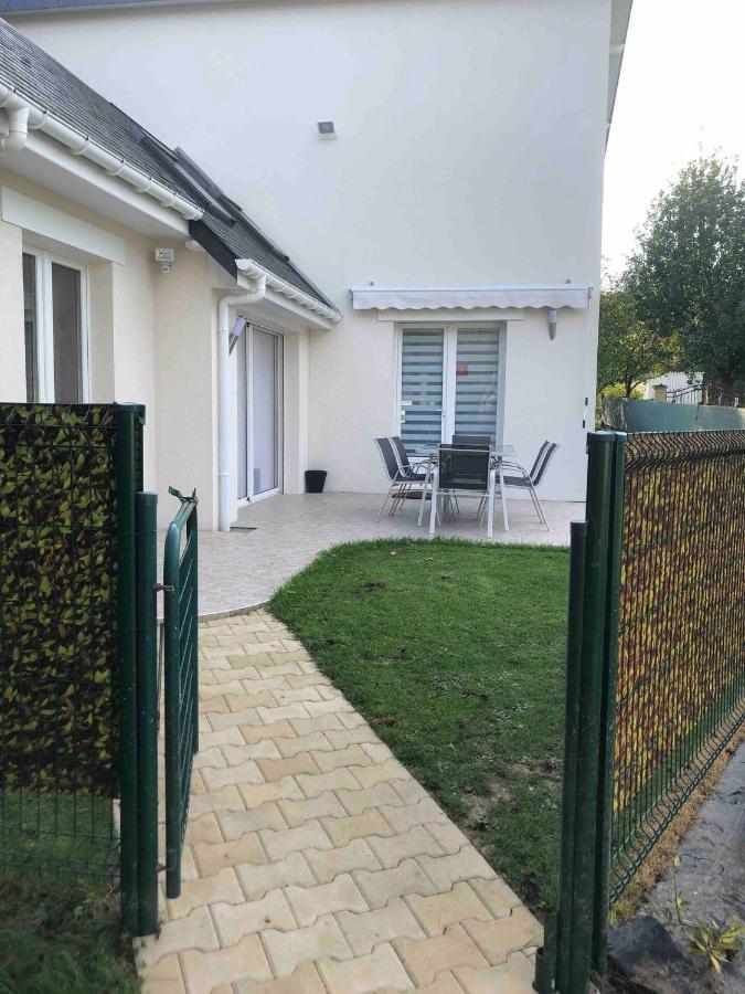 Gite Vickie Livry  Exteriör bild