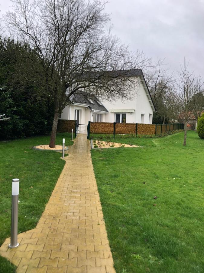 Gite Vickie Livry  Exteriör bild